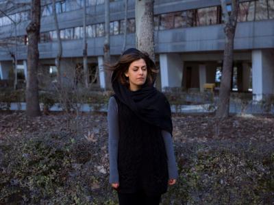 其他.A407-Newsha TavakolianBlank Pages of an Iranian Photo Album的摄影作品