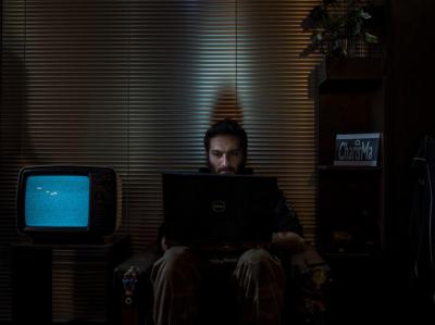 其他.A407-Newsha TavakolianBlank Pages of an Iranian Photo Album的摄影作品