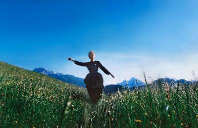 其他加拿大摄影师Douglas Kirkland的摄影作品